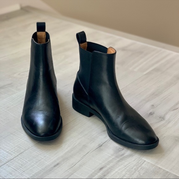 Anthropologie & Other Stories Chelsea Leather Slip On Round Toe Ankle Boots - Picture 5 of 10